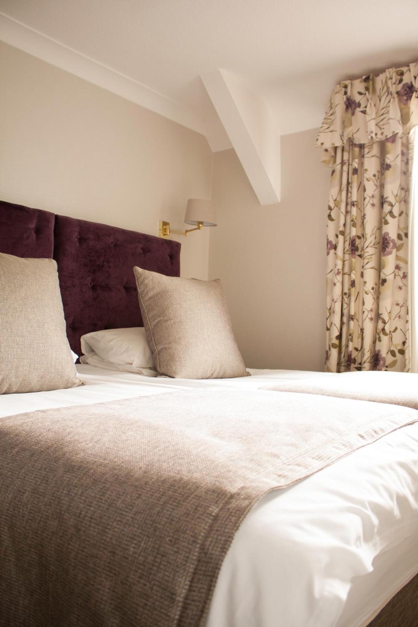 Ascot House Hotel Harrogate Ngoại thất bức ảnh